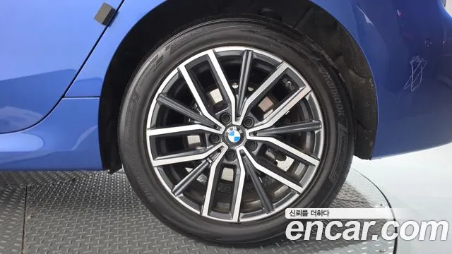 BMW 2 Series U06 — Фото автомобиля 6