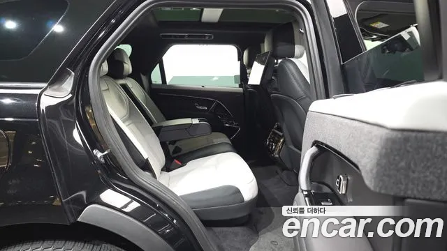 Land Rover Range Rover Sport Generation 3 — Фото автомобиля 17