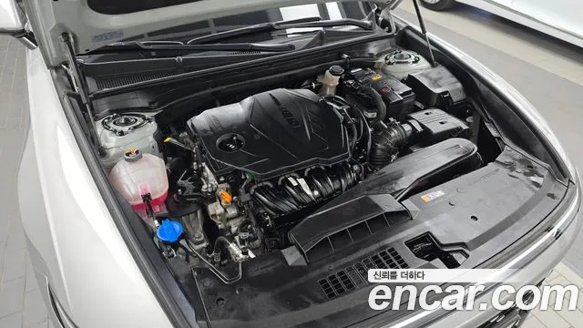 Hyundai Grandeur GN7 — Фото автомобиля 6
