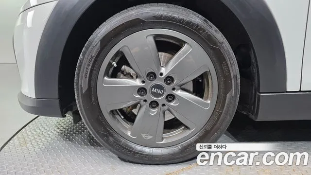 Mini Cooper Cooper 5 дверей Classic — Фото автомобиля 5