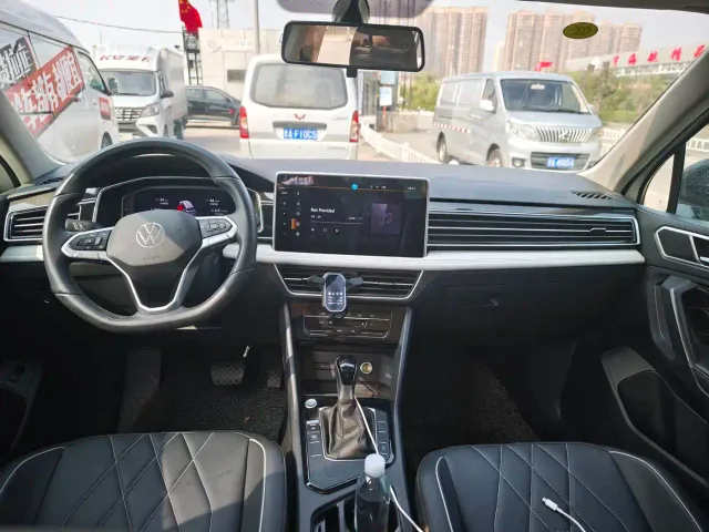 Volkswagen Tiguan L — Фото автомобиля 4
