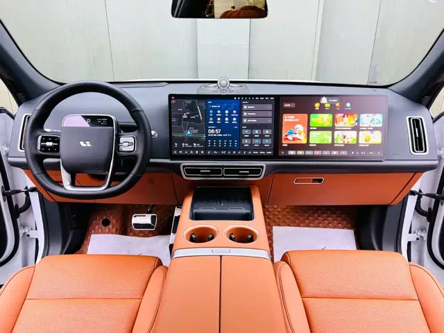 Li Auto L7 — Фото автомобиля 9