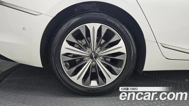 Kia K8 K8 Hybrid — Фото автомобиля 5