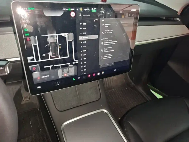 Tesla Model Y — Фото автомобиля 14