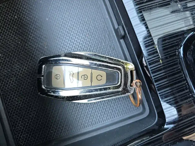 Geely Xingyue L — Фото автомобиля 8