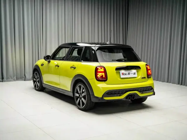 MINI Hatch — Фото автомобиля 9
