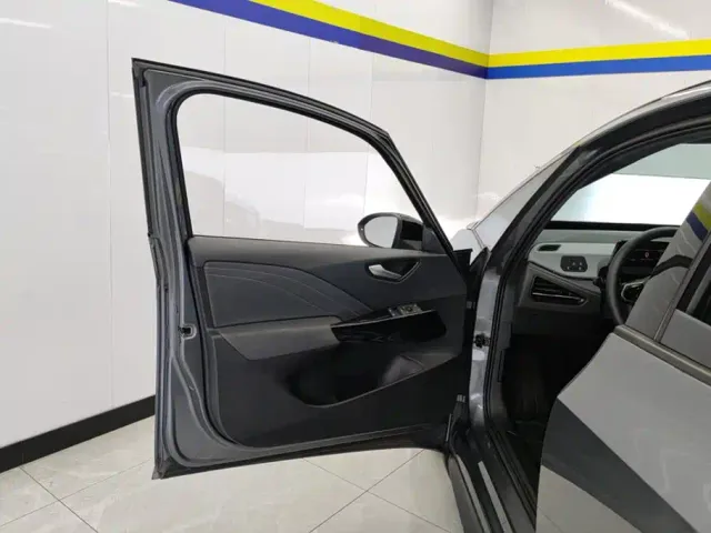 Volkswagen ID.3 — Фото автомобиля 7