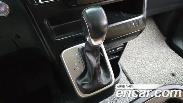 Hyundai Staria — Фото автомобиля 9