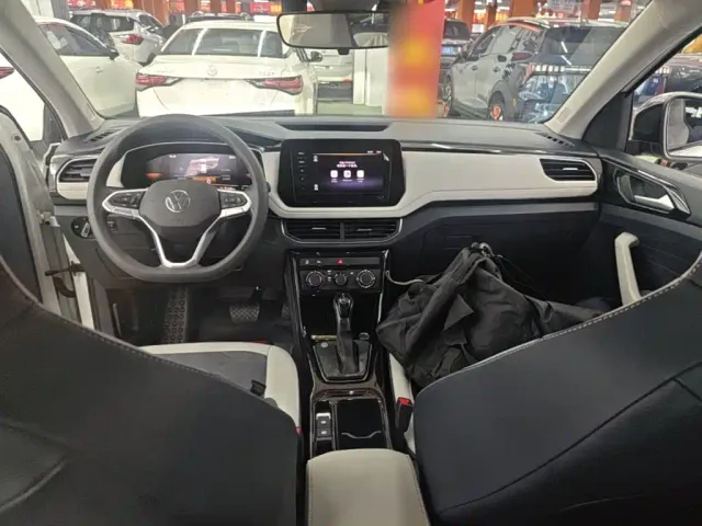 Volkswagen Tharu — Фото автомобиля 9