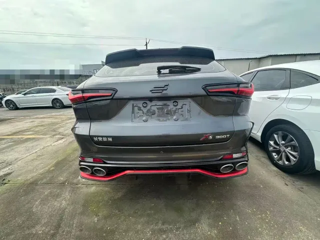 Changan Oushang X5 — Фото автомобиля 10