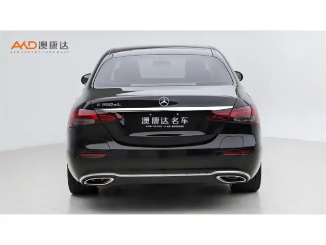 Mercedes-Benz E-Class — Фото автомобиля 4