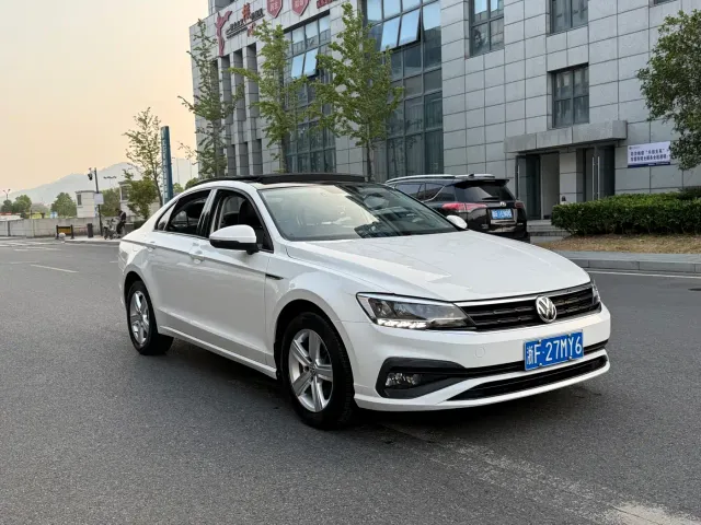 Volkswagen Lamando — Фото автомобиля 3