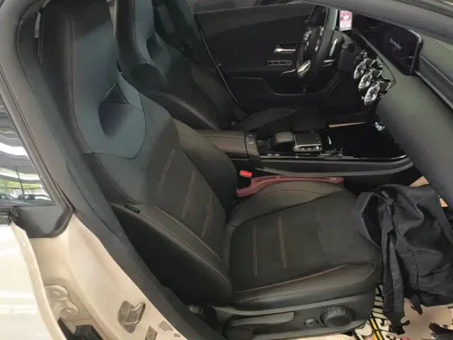 Mercedes-Benz CLA-Class — Фото автомобиля 24