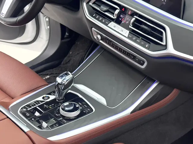 BMW X7 — Фото автомобиля 18