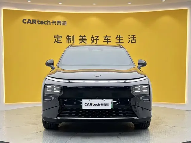Xpeng G9 — Фото автомобиля 3