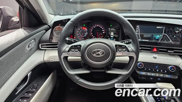 Hyundai AVANTE Avante (CN7) — Фото автомобиля 13