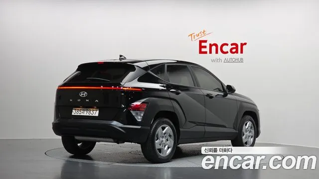 Hyundai Kona Kona (SX2) Бензин 1.6 турбо 2WD — Фото автомобиля 2