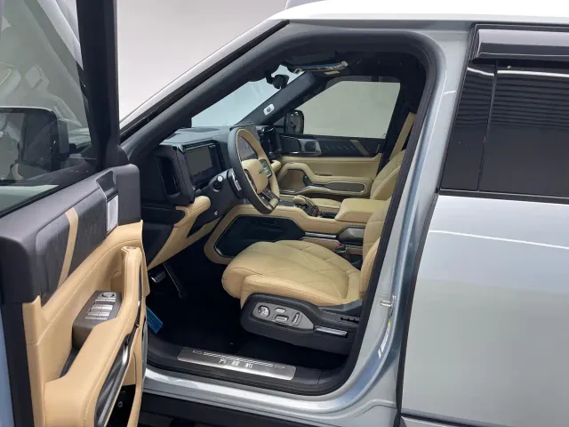 BYD FangChengBao Leopard 8 — Фото автомобиля 16
