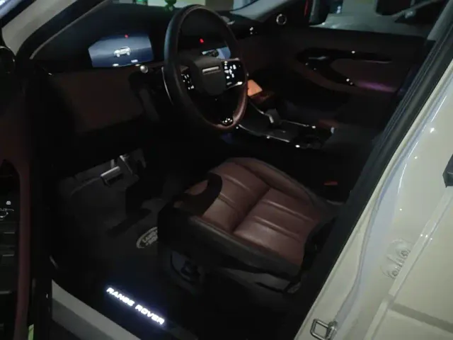 Land Rover Range Rover Evoque — Фото автомобиля 9