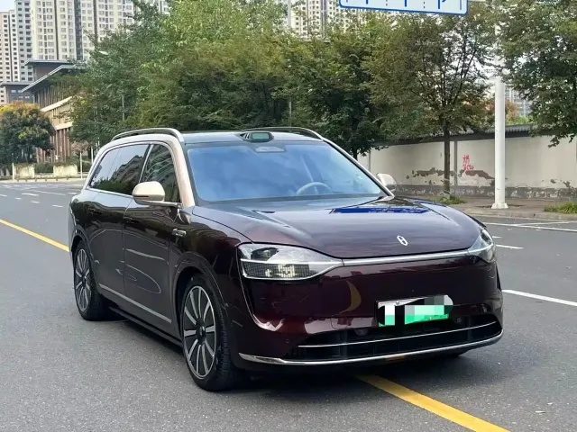 Aito M9 — Фото автомобиля 2