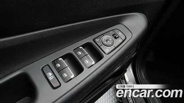Hyundai Santafe — Фото автомобиля 28