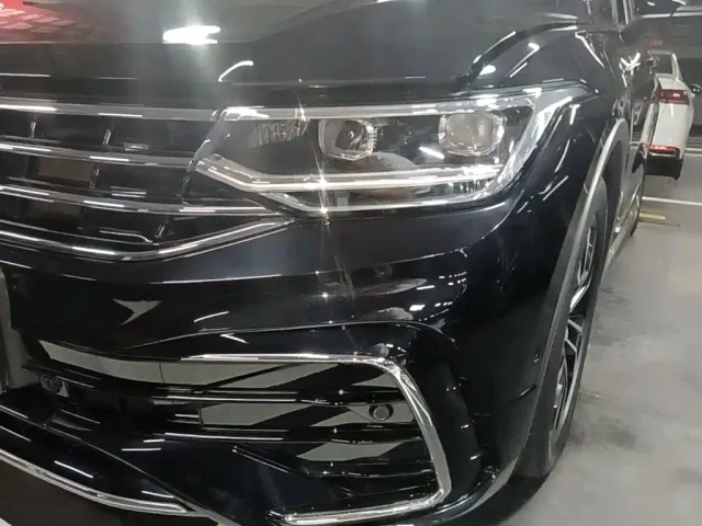 Volkswagen Tiguan L — Фото автомобиля 23