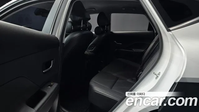 Hyundai Kona SX2 — Фото автомобиля 12