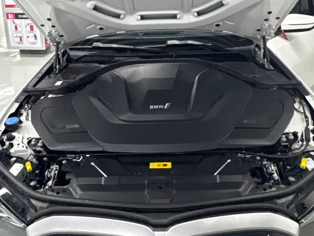 BMW i3 — Фото автомобиля 13