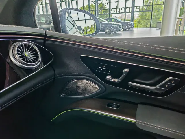 Mercedes-Benz EQS — Фото автомобиля 15