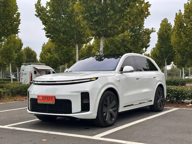 Фотография автомобиля — Li Auto L8
