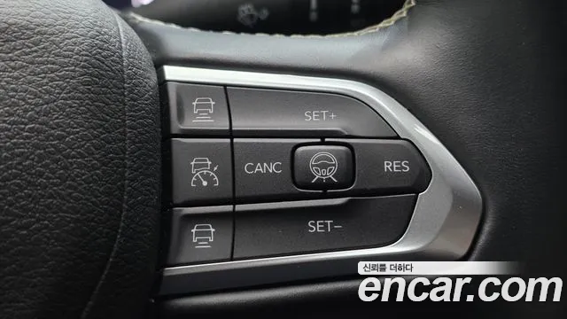 Jeep Compass 2nd Gen — Фото автомобиля 23