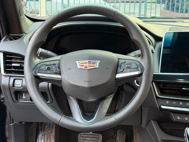 Cadillac CT5 — Фото автомобиля 24