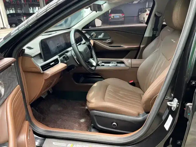 Chery Arrizo 8 — Фото автомобиля 4