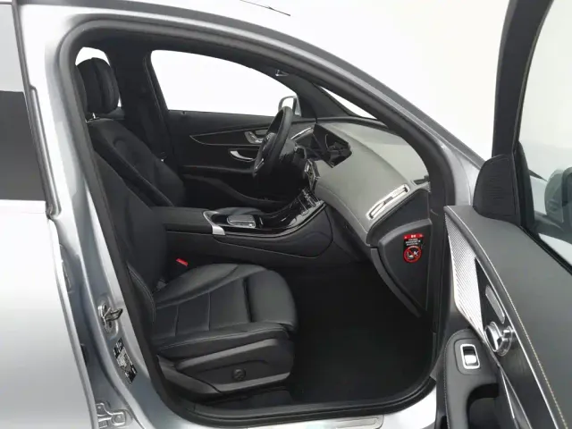 Mercedes-Benz EQC — Фото автомобиля 23
