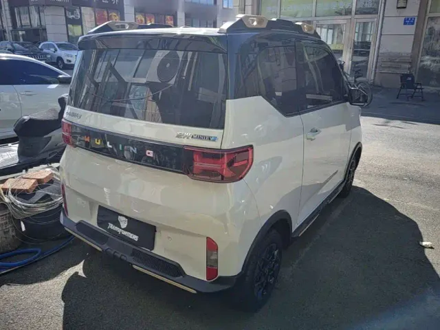Wuling Hongguang Mini EV — Фото автомобиля 6