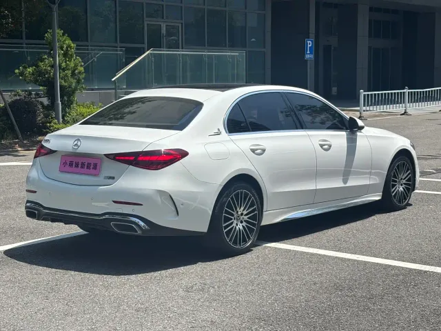 Mercedes-Benz C-Class — Фото автомобиля 25