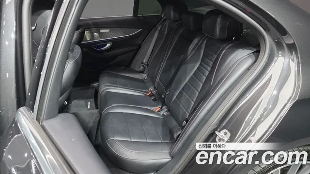 Mercedes-Benz E-Class W213 — Фото автомобиля 16