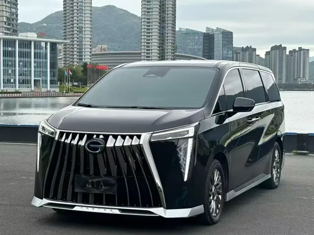 Фотография автомобиля — GAC Trumpchi M8