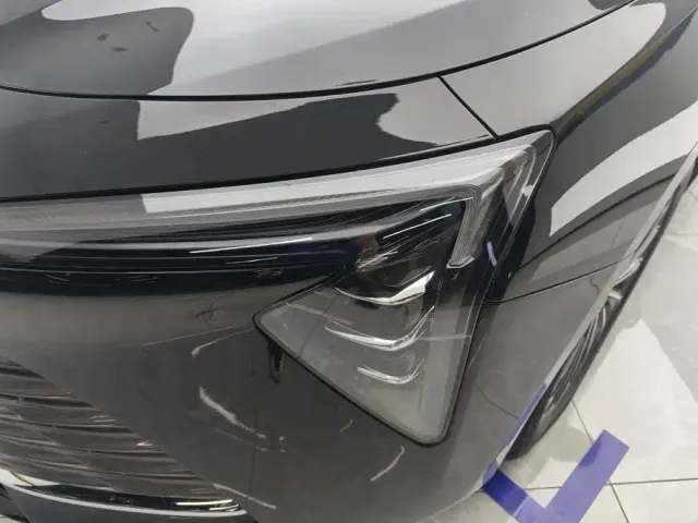 Buick LaCrosse — Фото автомобиля 5