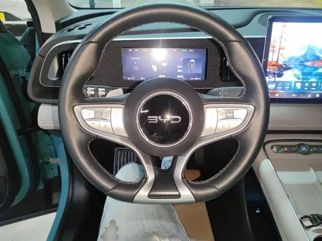 BYD Sealion 05 EV — Фото автомобиля 10