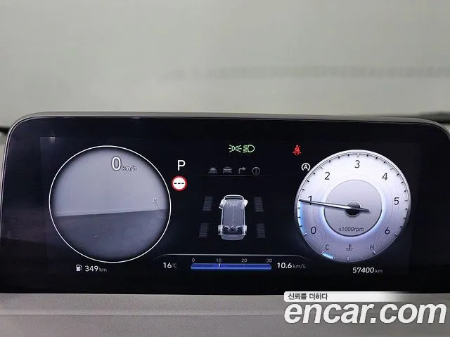 Hyundai Staria Staria 4WD Lounge 9 мест — Фото автомобиля 8