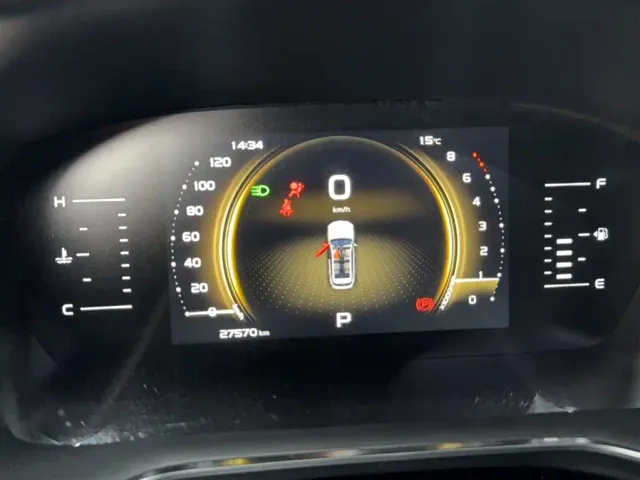 Geely Boyue — Фото автомобиля 5