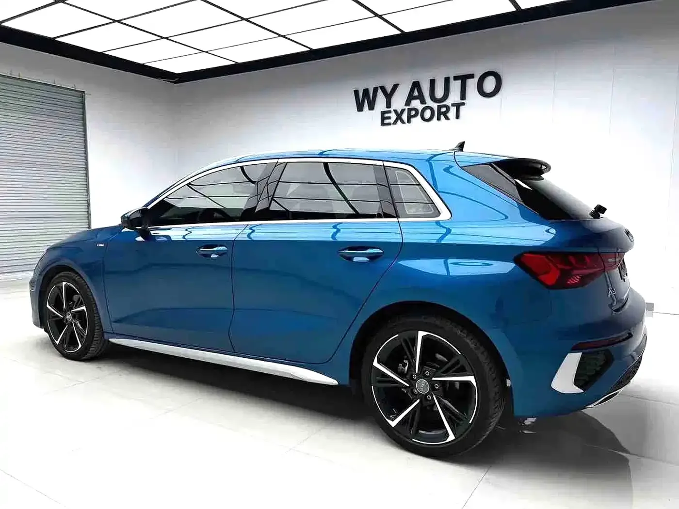 Audi Audi A3 2021 Sportback 35 TFSI Fashion Sport — Фото автомобиля 4