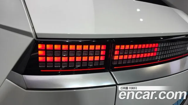 Hyundai Ioniq 5 — Фото автомобиля 8