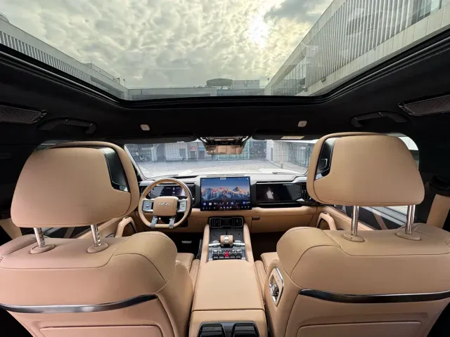 BYD FangChengBao Leopard 8 — Фото автомобиля 12