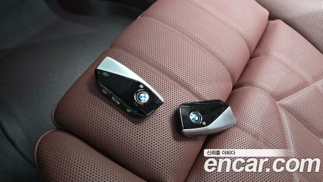 BMW i7 G70 — Фото автомобиля 21