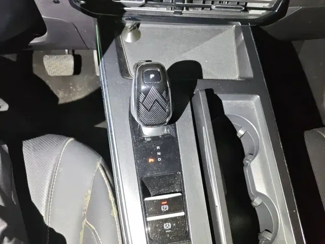 Roewe Roewe RX5 MAX 2022 1.5T Auto Promising Premium Edition — Фото автомобиля 15