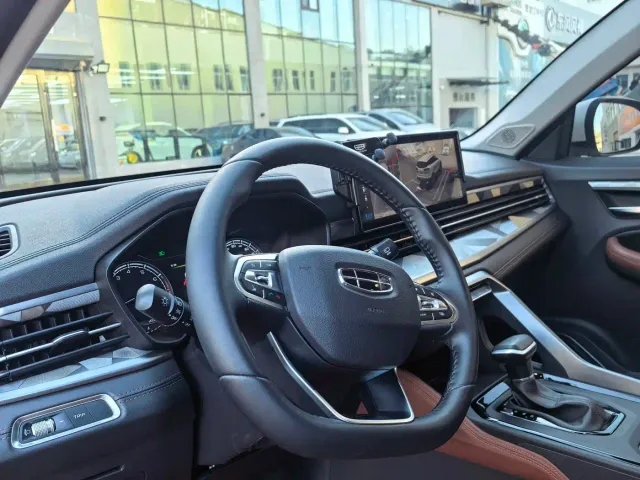 Geely Vision X6 — Фото автомобиля 7