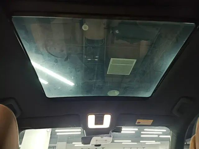 Li Auto ONE — Фото автомобиля 17