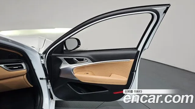 Genesis G70 New — Фото автомобиля 13